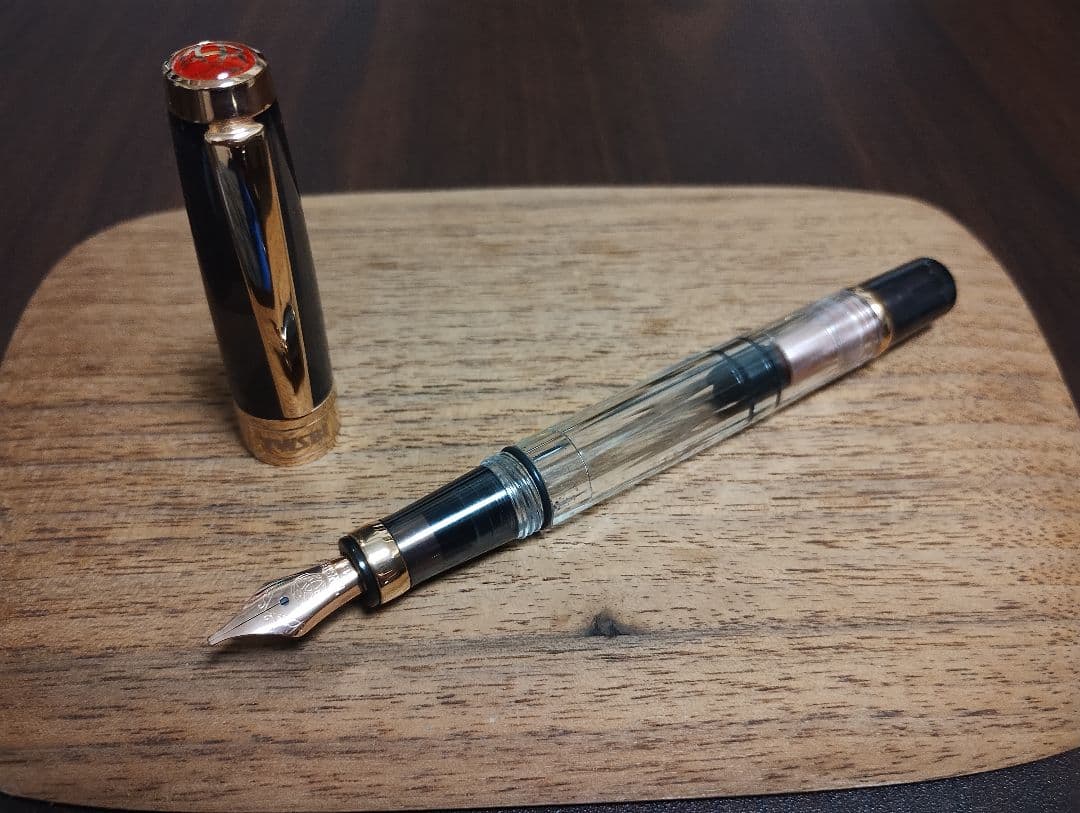 筆記具 TWSBI DIAMOND 580 Smoke Rose Gold stub