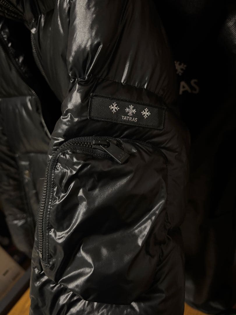 TATRAS ベルボ ダウンジャケット