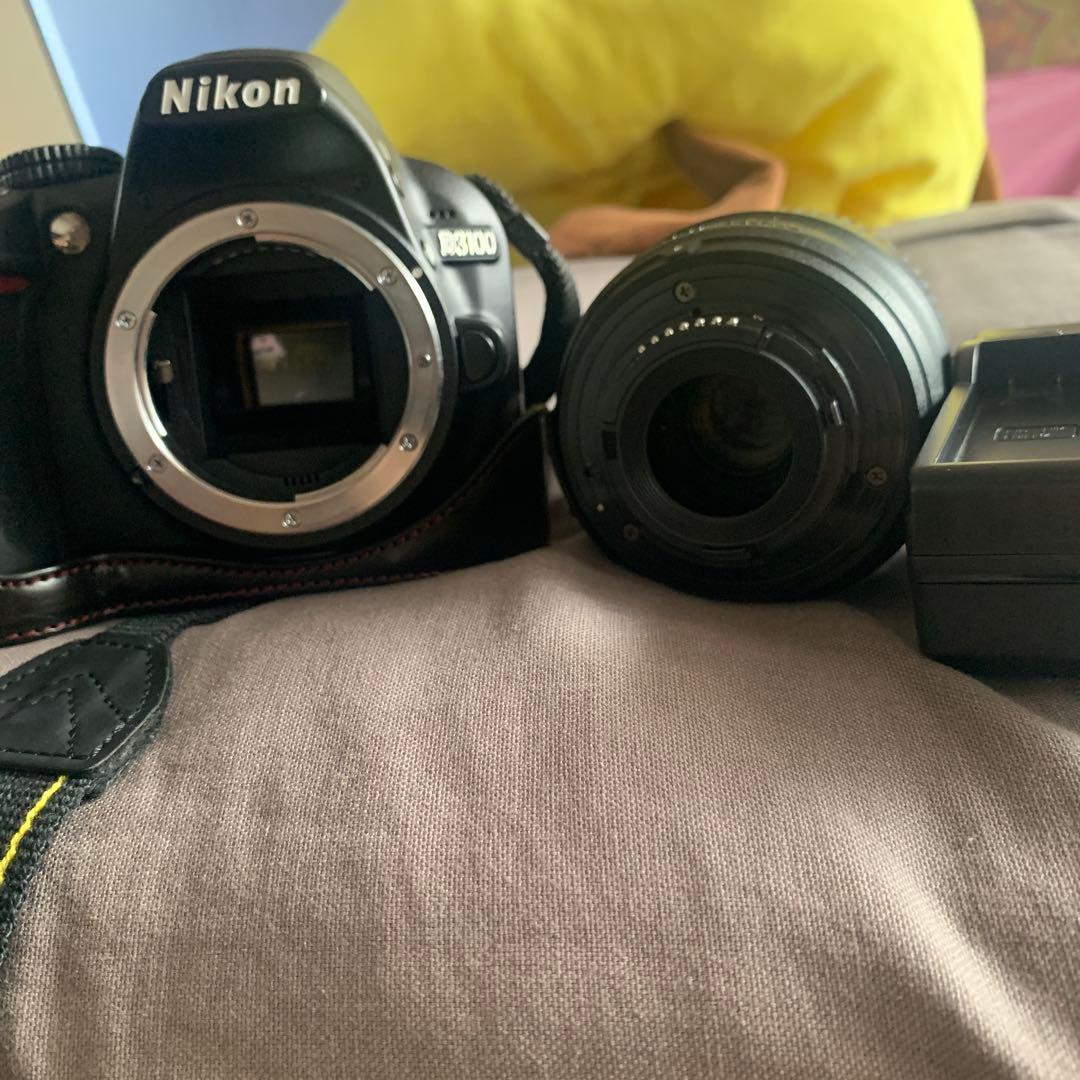 Nikon D3100 一眼レフデジタルカメラ