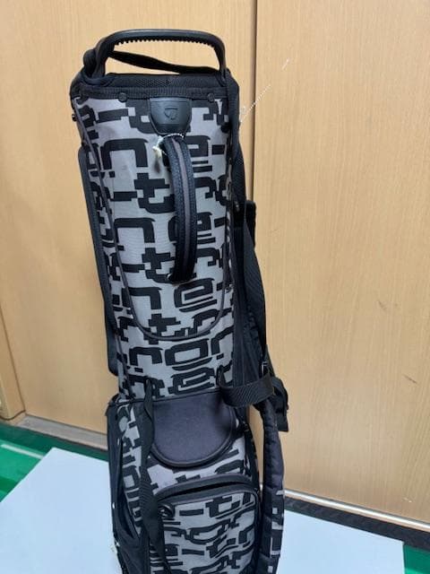 テーラーメイド　アウディ　コラボキャディバッグ