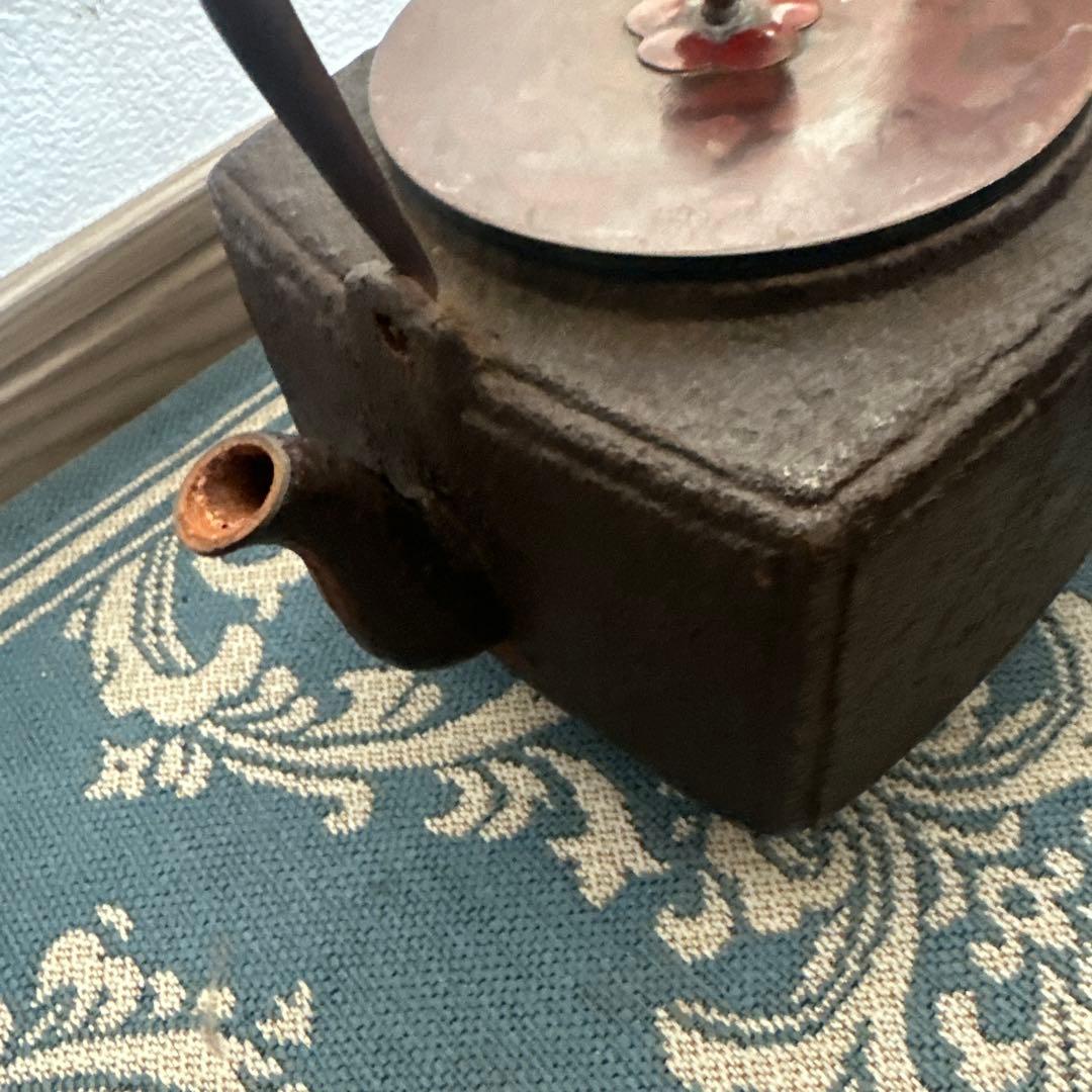 鉄瓶 正方形 明治 急須 煎茶道具 茶道具 茶器 金属工芸 時代物 古民家