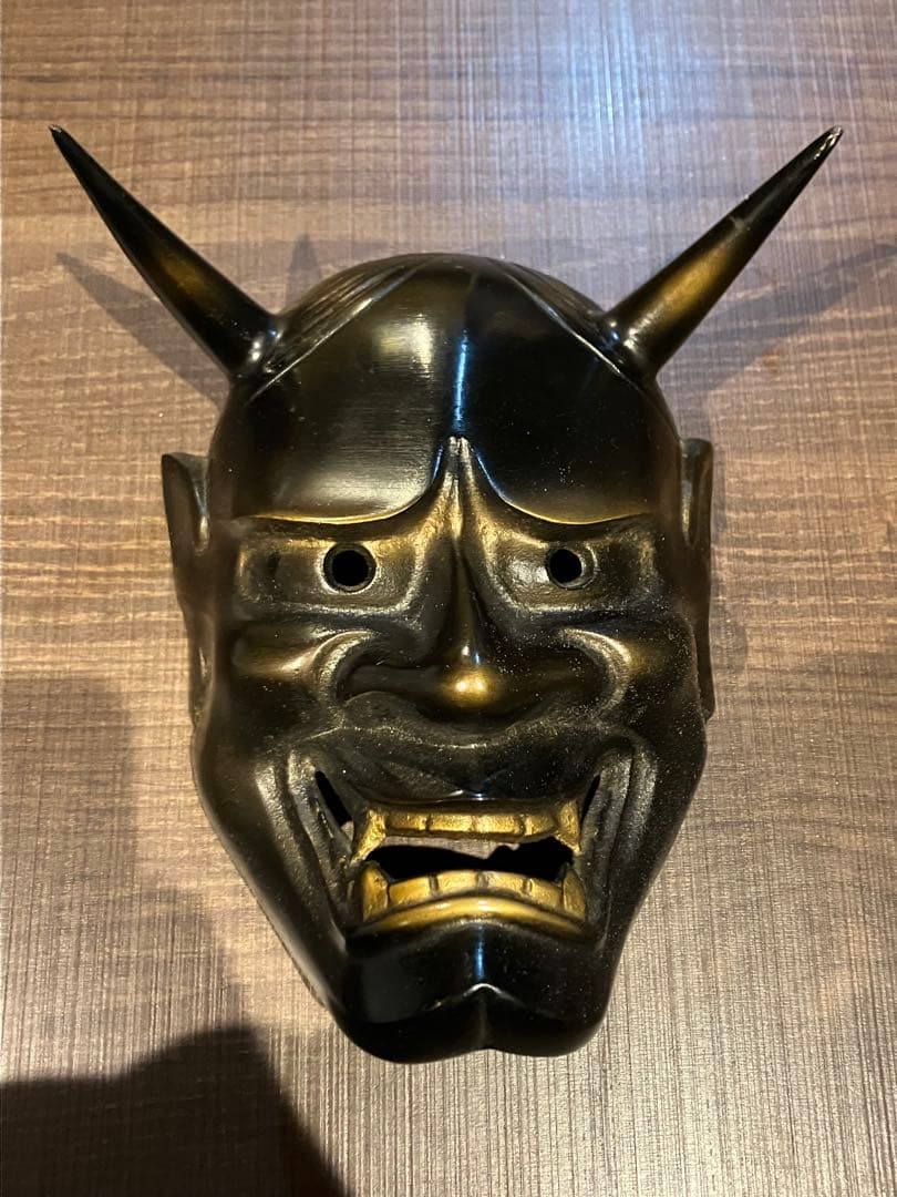 般若面（はんにゃめん） 黒 金彩 能面 お面 壁掛け インテリア