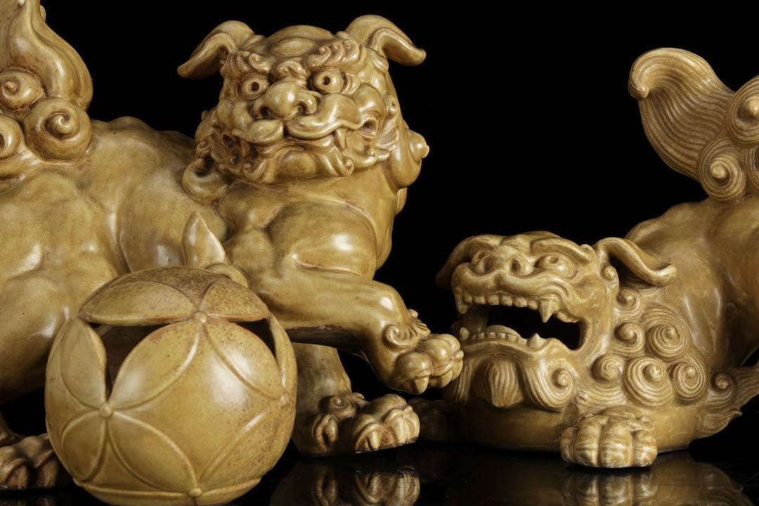 で*い様 九谷焼 玉獅子 双獅子置物 一対 共箱付 24cm 唐獅子 狛犬 古美