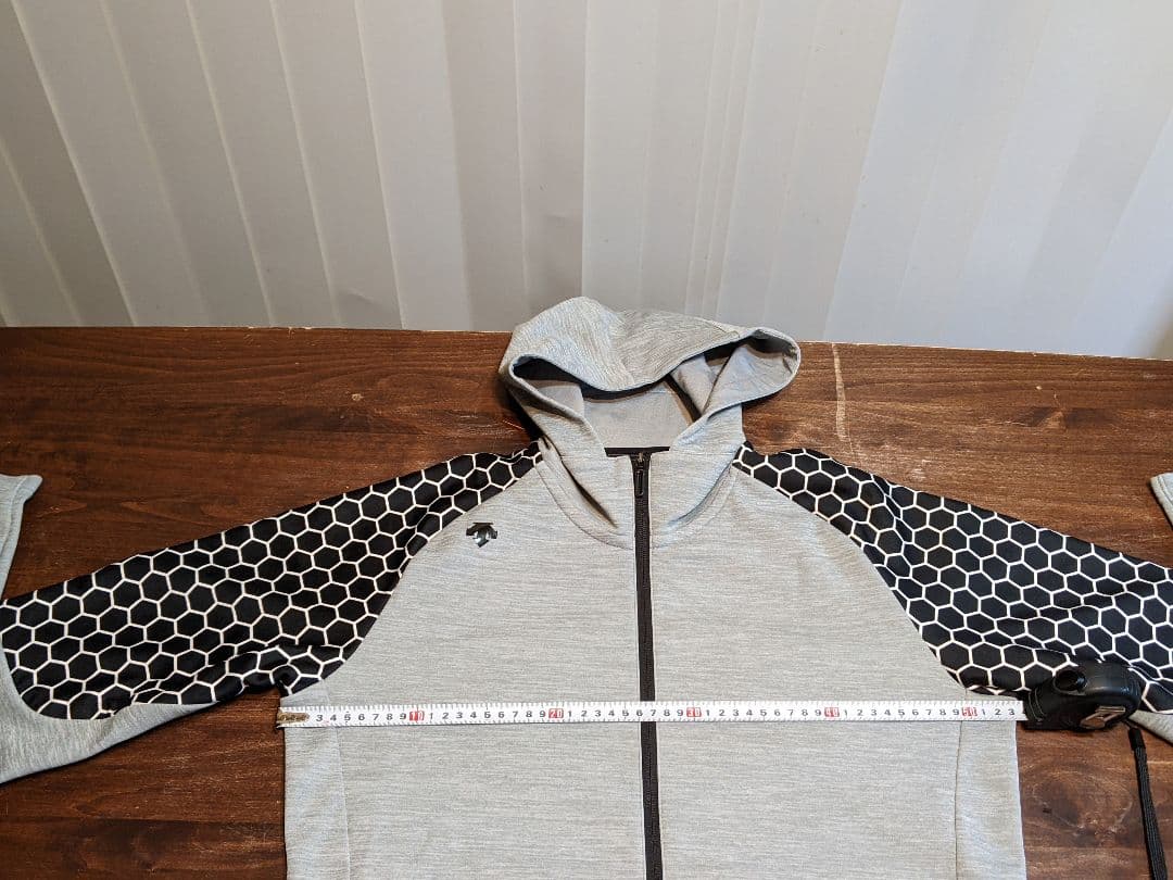 デサント　ゴルフ　ダンボール　ニット　ジャージー　ジャケット　パーカー　ウェア