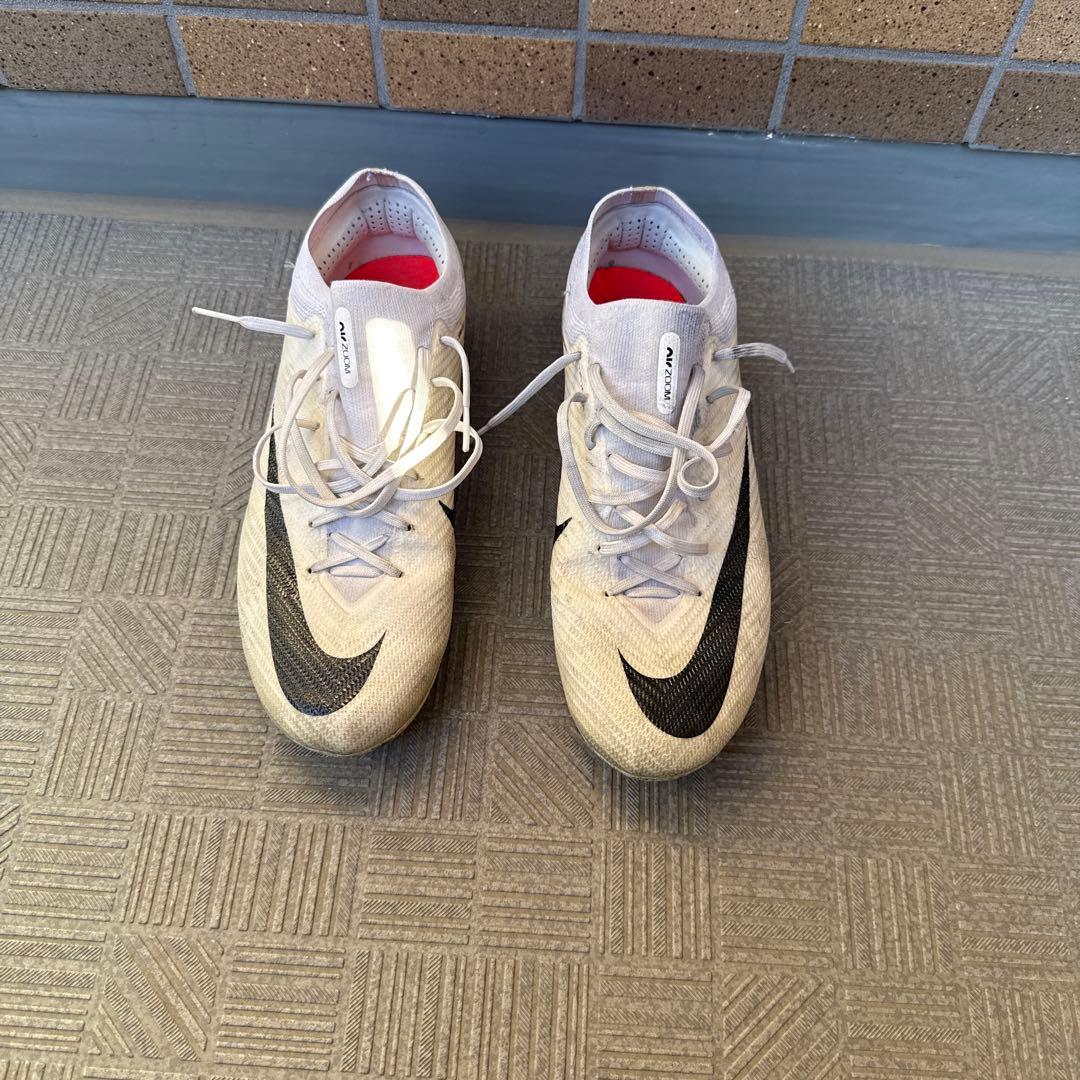 サッカースパイク　NIKE マーキュリアルヴェイパープロ　27.5cm