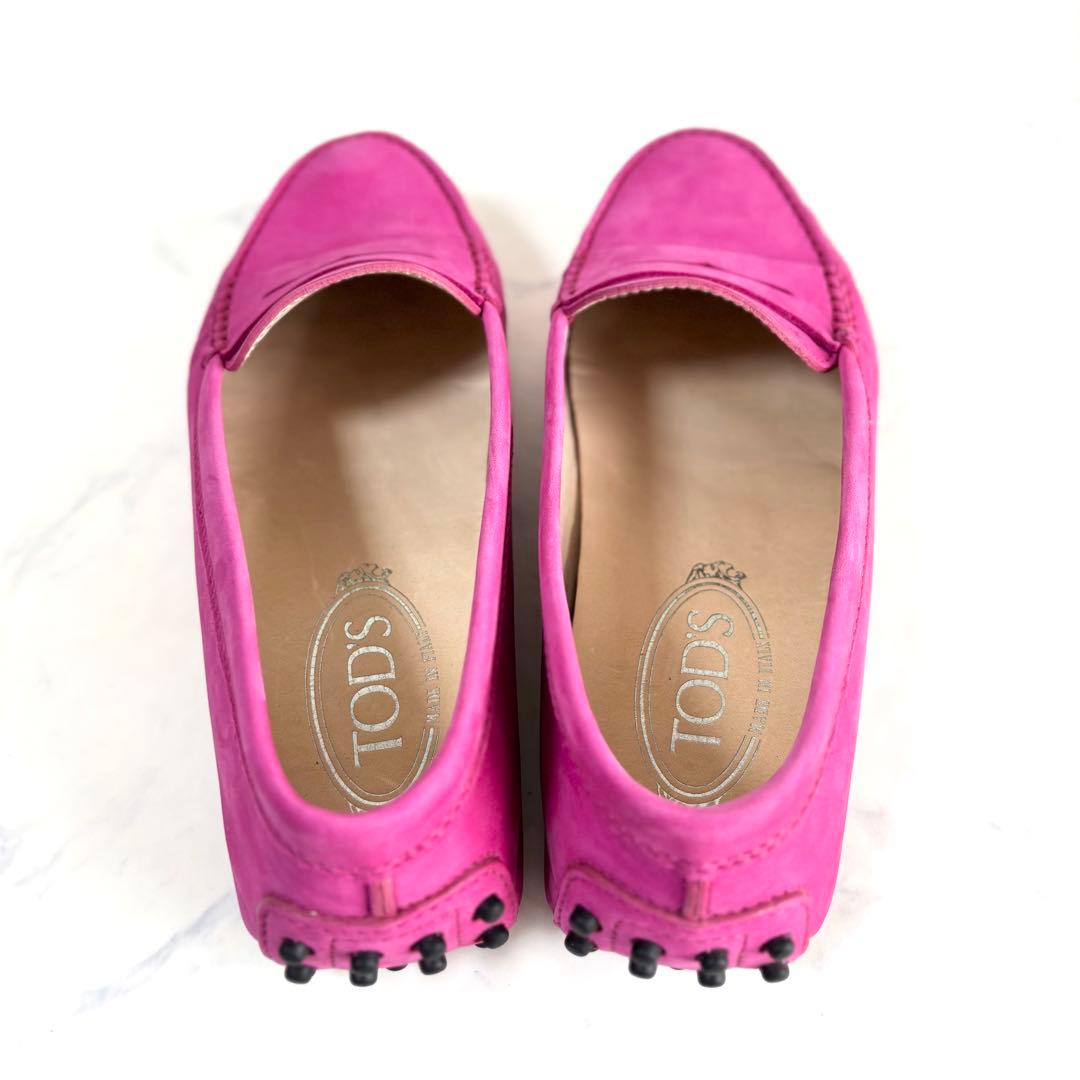 極美品 トッズ 37.5 ゴンミーニ ドライビングシューズ スエード ピンク