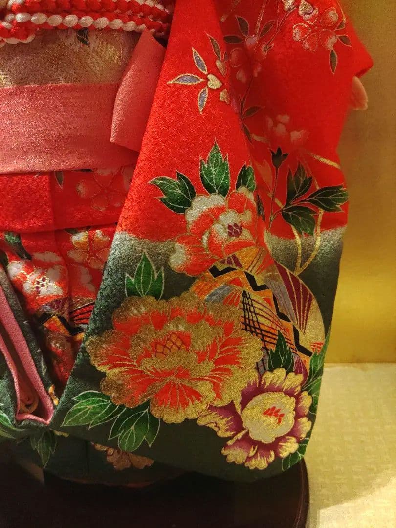 市松人形 (日本人形)11号 人形の久月 赤 着物 花柄 豪華 ガラスケース付き