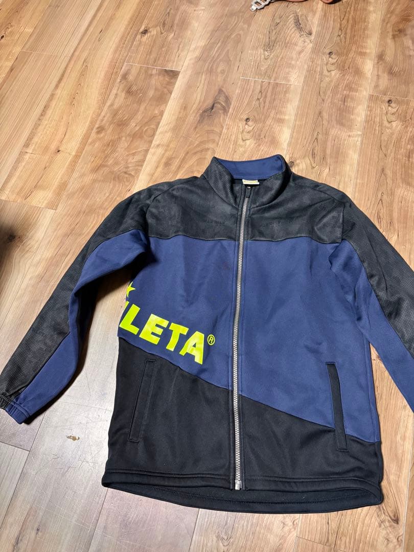 まとめ売りATHLETA ピステ ウィンドブレーカー 160 ネイビー/ブラック