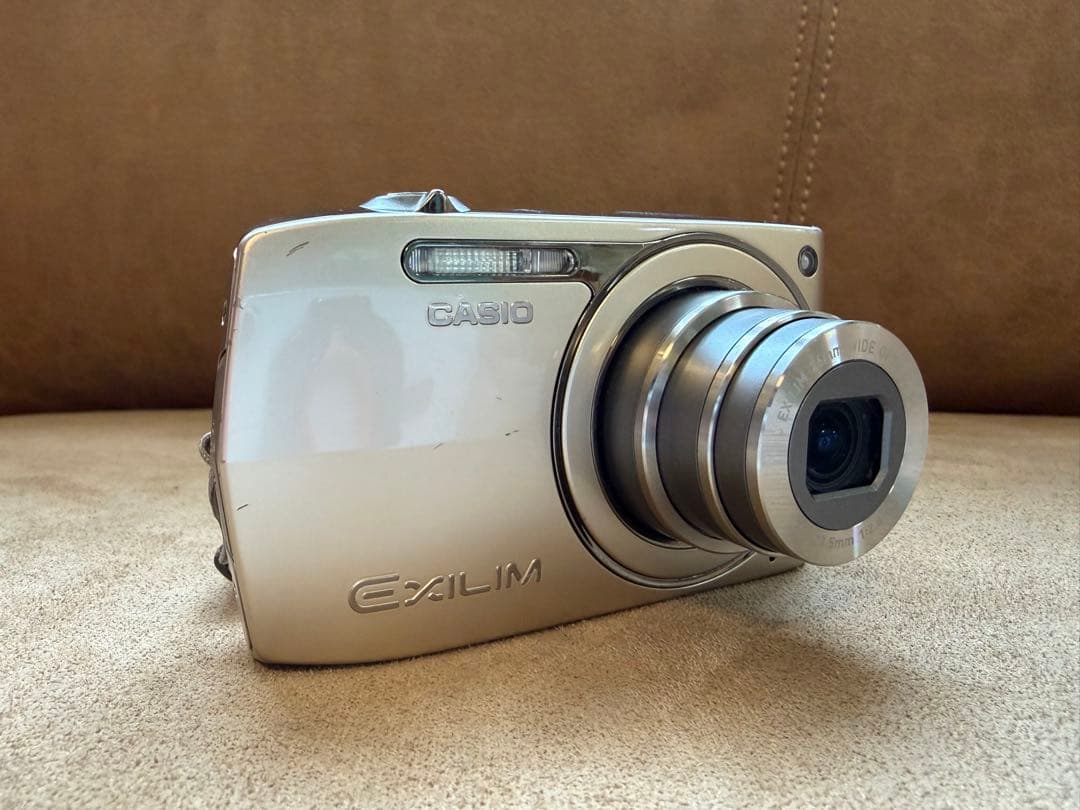 CASIO EXILIM EX-Z2300 コンパクトデジタルカメラ
