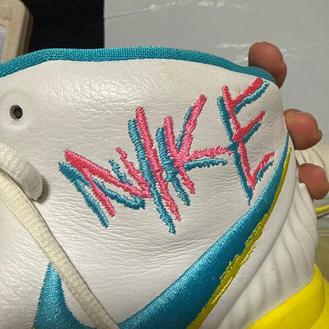 NIKE カイリー6 ネオングラフィティ bq4631