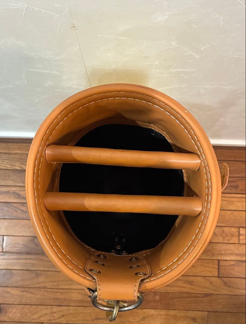 ゴルフバッグ・ゴルフキャディバッグ　カバー付トラサルディ　黄色