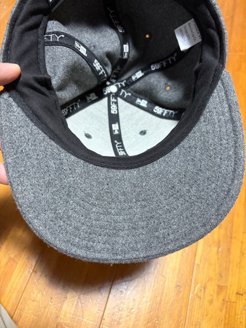 SupremeNewEra BoxLogo 59FIFTY 71/4国旗フラッグ