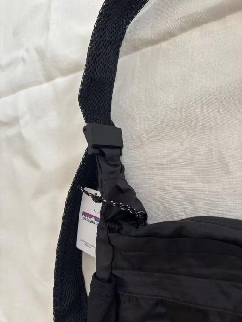 Patagonia ライトウェイトラベル クーリエ ショルダーバッグ