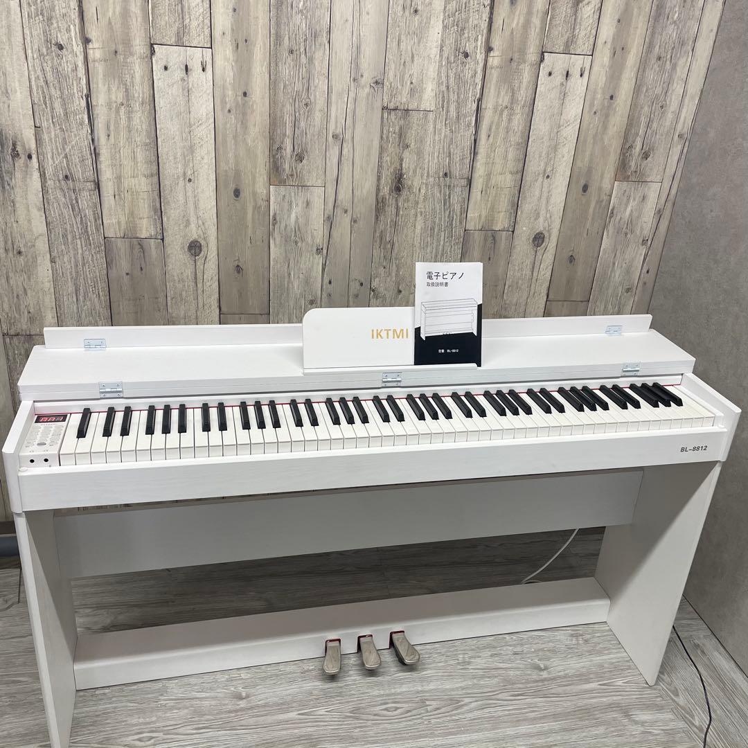 IKTMIアップライト型　88鍵盤電子ピアノ　ホワイト　直接引取歓迎　S1300