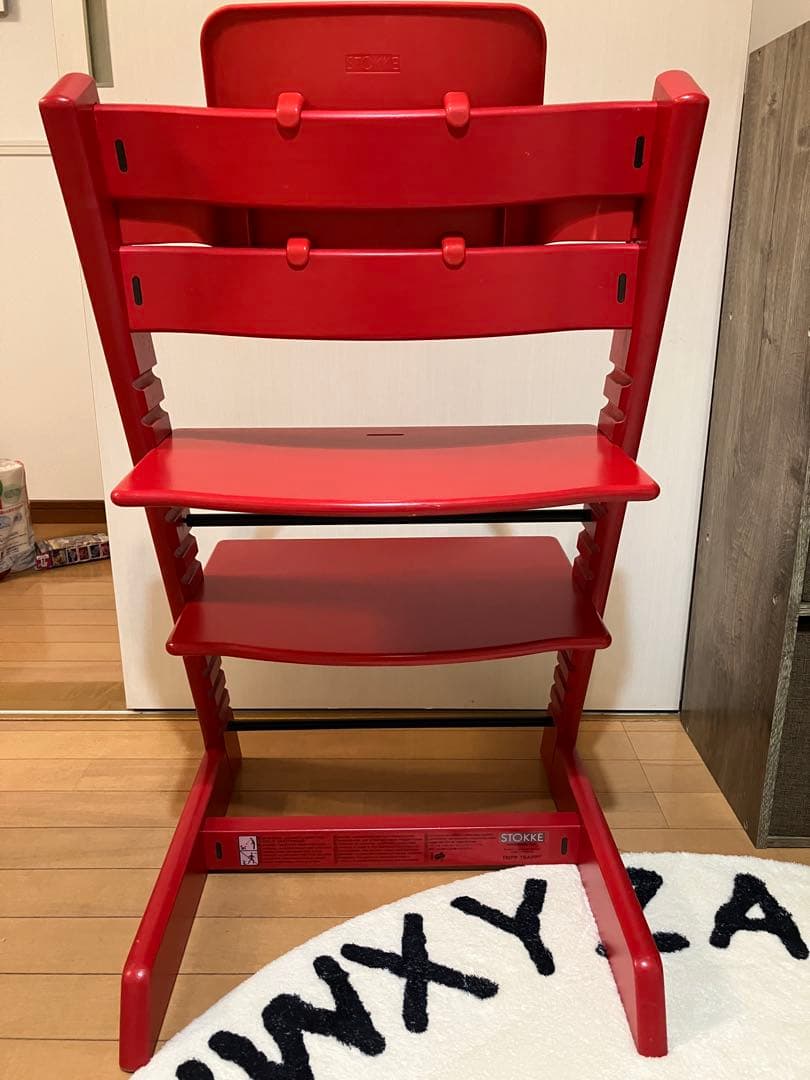 ストッケSTOKKEトリップトラップ　赤　ベビーガードつき