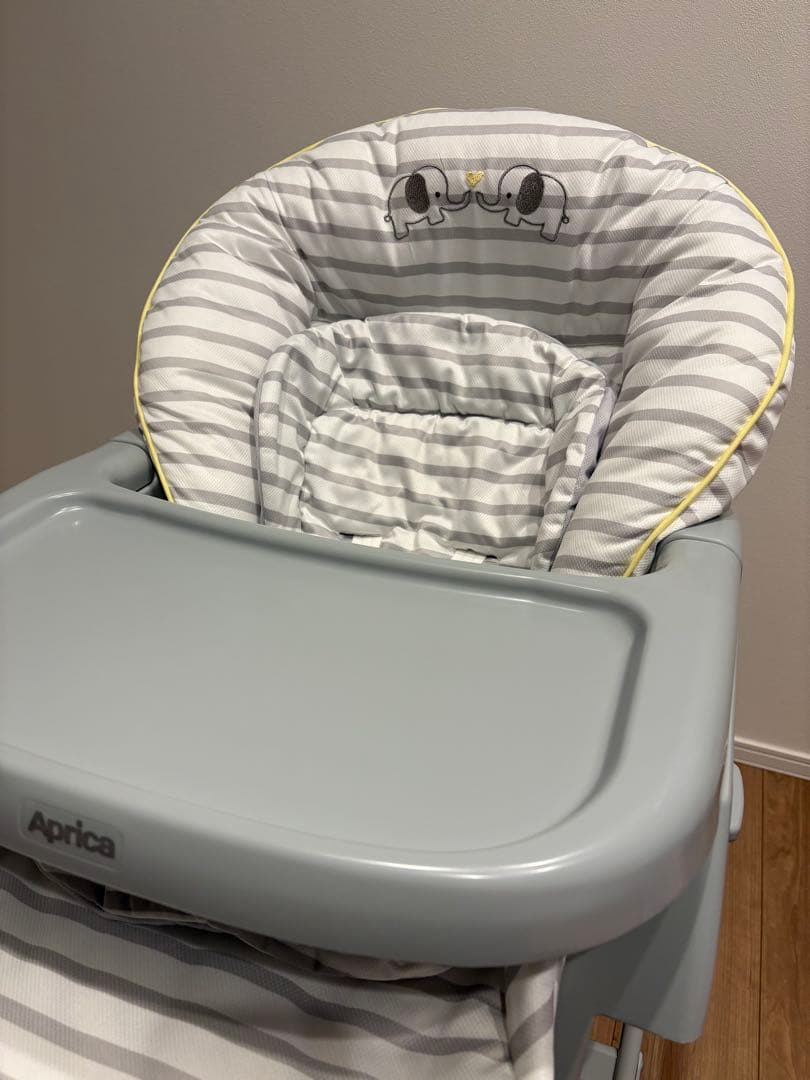 未使用級美品！アップリカ ハイローチェア ユラリズム エレファントラブ 手動