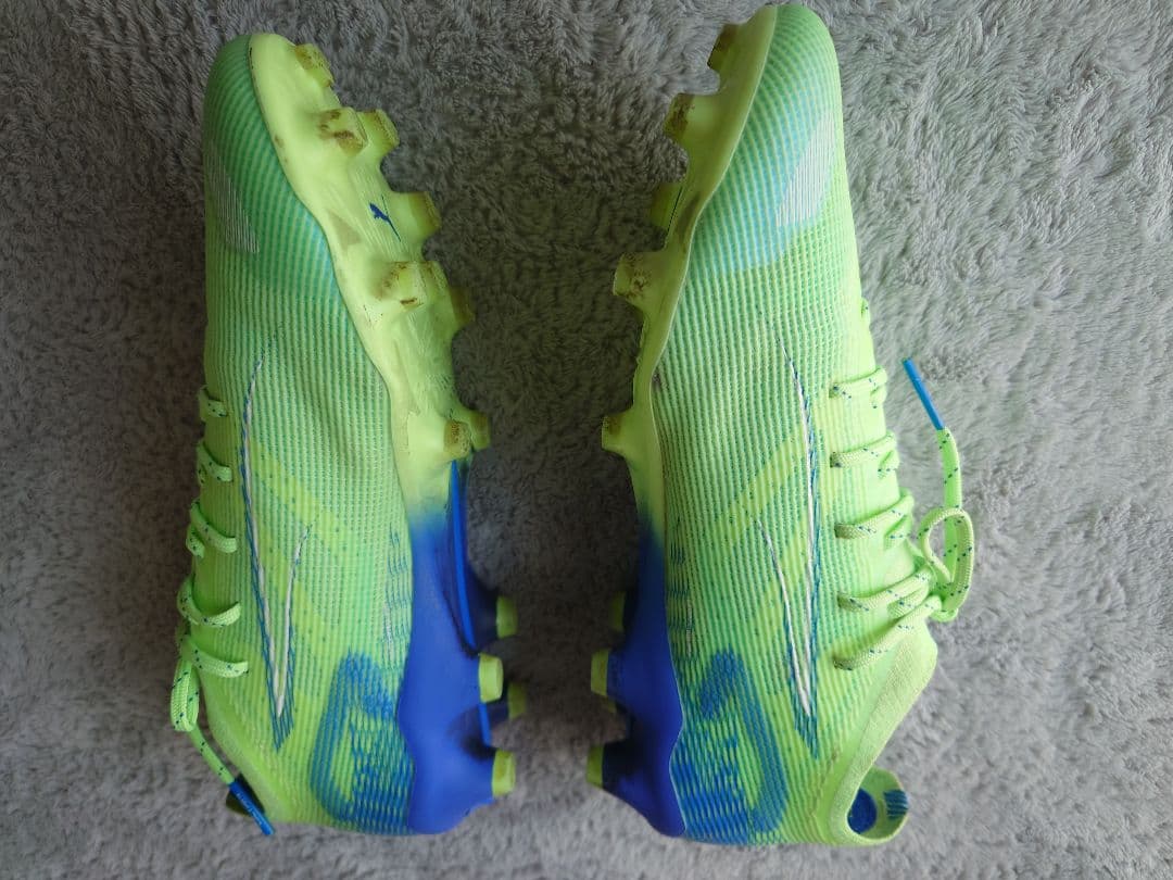 プーマサッカースパイク　ウルトラ 5 アルティメット HG/AG　26.0センチ