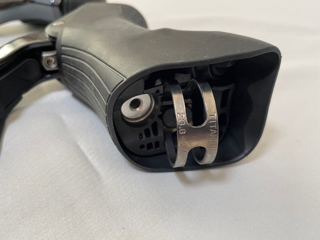 シマノDURA－ACE Di2デュアルコントロールレバー「ST‐R9170」新品