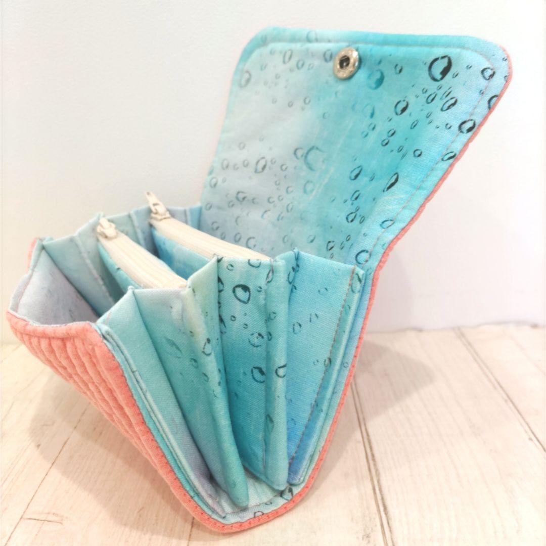 おたま様　仕切りポケット付ショルダーバッグ　ファスナートート　ミニ財布