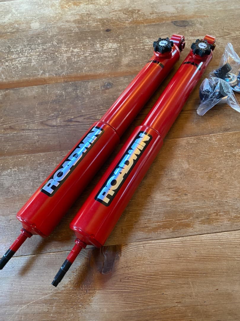 APIO ROADWINショックアブソーバー RE50 14段 フロント 2本