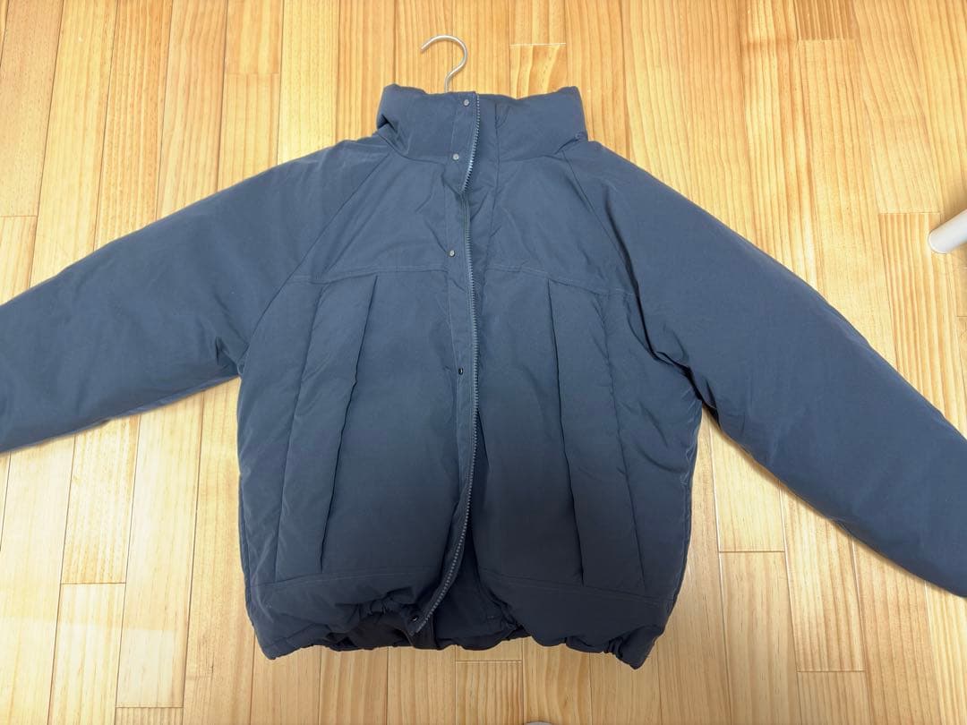 美品　Sサイズ SINSS ショートパフジャケット　チャコール