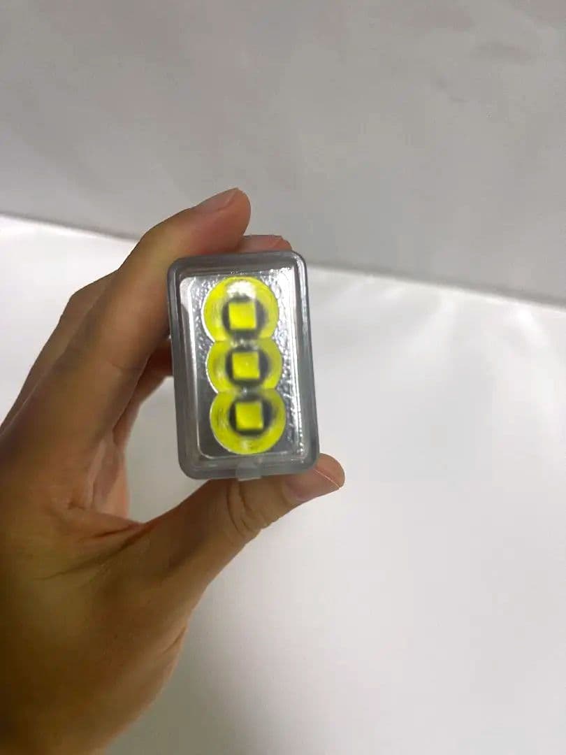 LUMINTOP MooN1.0X 10000ルーメン 懐中電灯