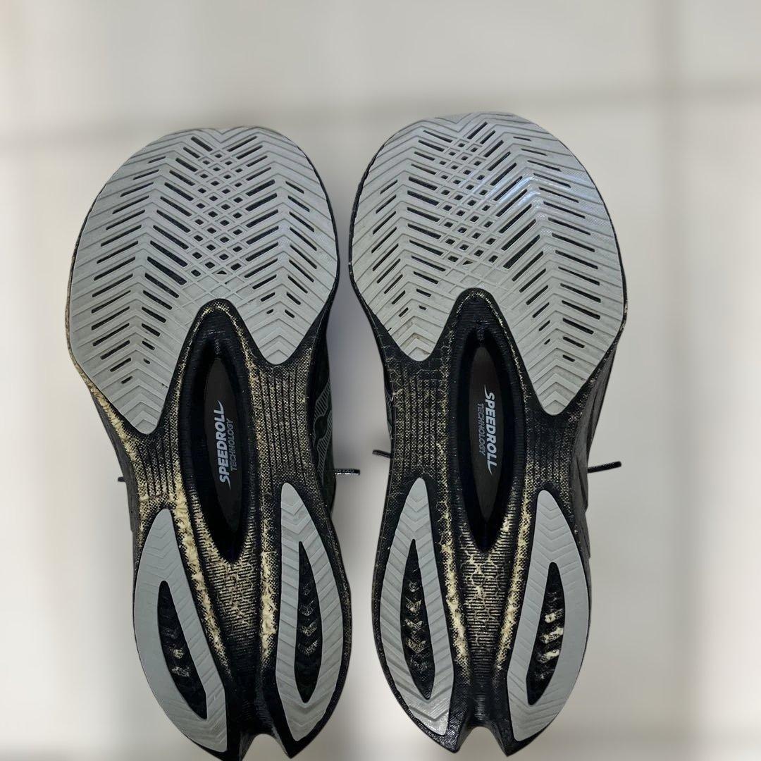 ✯*✯様 SAUCONY ENDORPHIN サッカニー　エンドルフィンプロ4