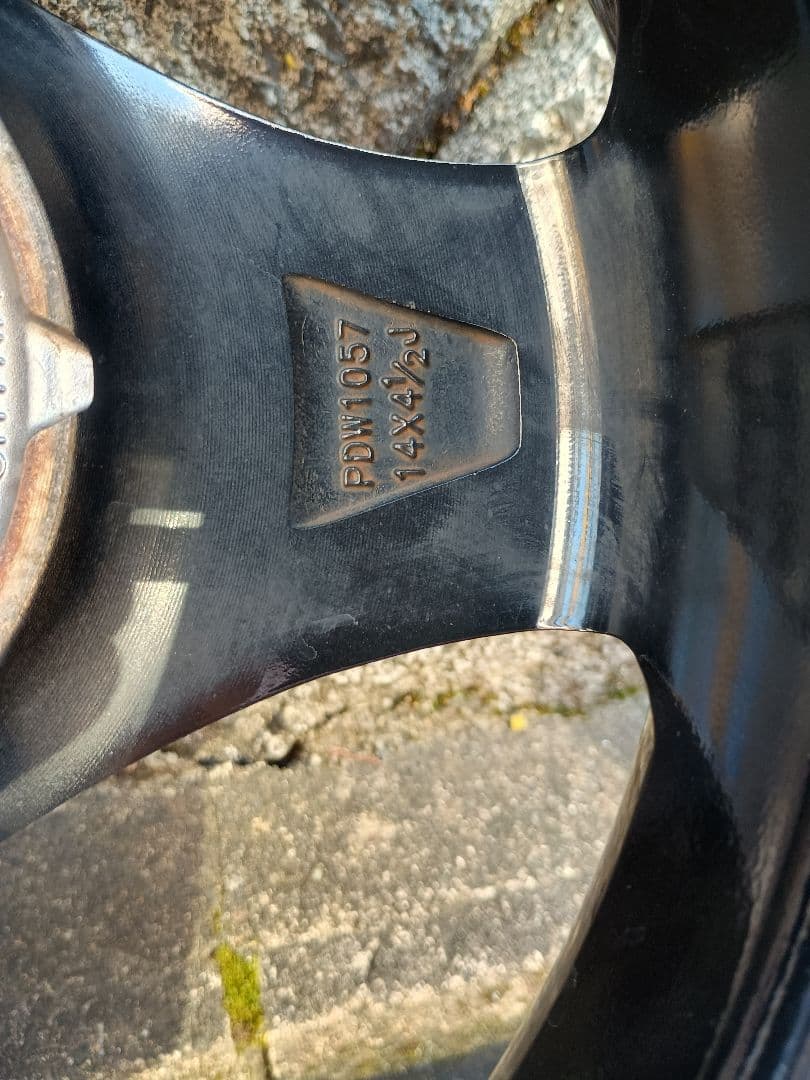 ①１４インチ　社外アルミホイール・タイヤセット　中古