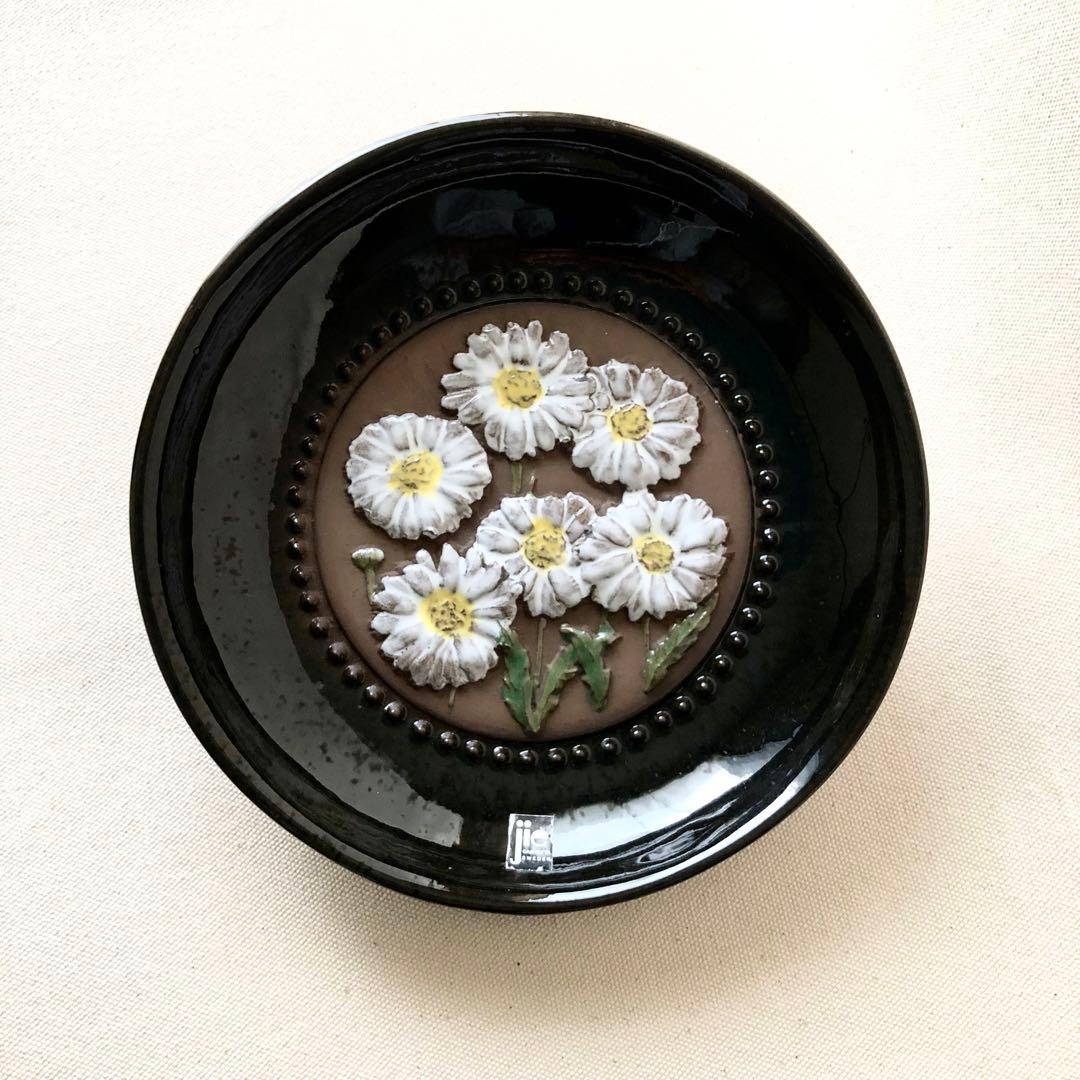 マーガレットの丸い陶板　レア／Jie Gantofta スウェーデン