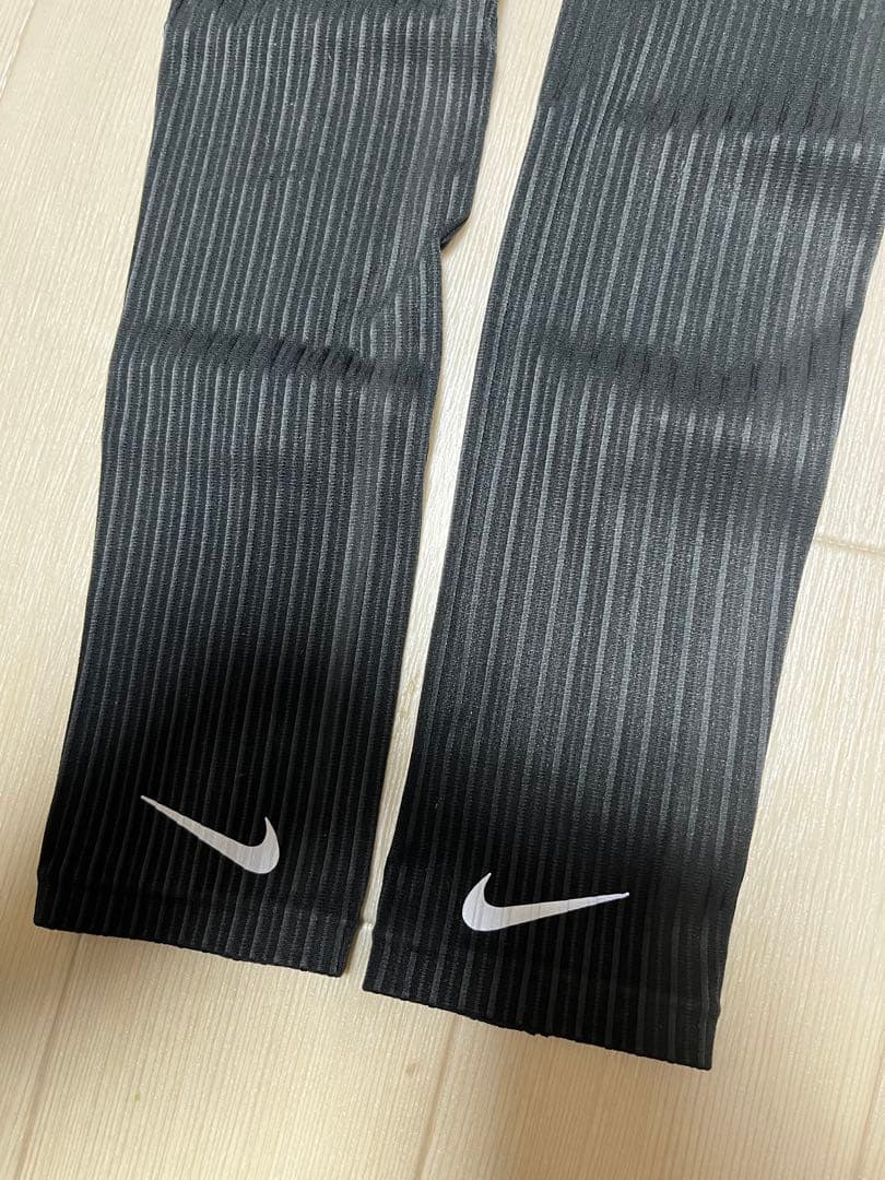 NIKEナイキアームスリーブ　プロエリートモデル