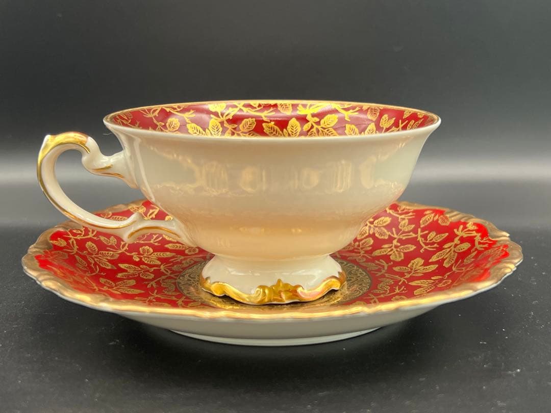 ティーカップとソーサー