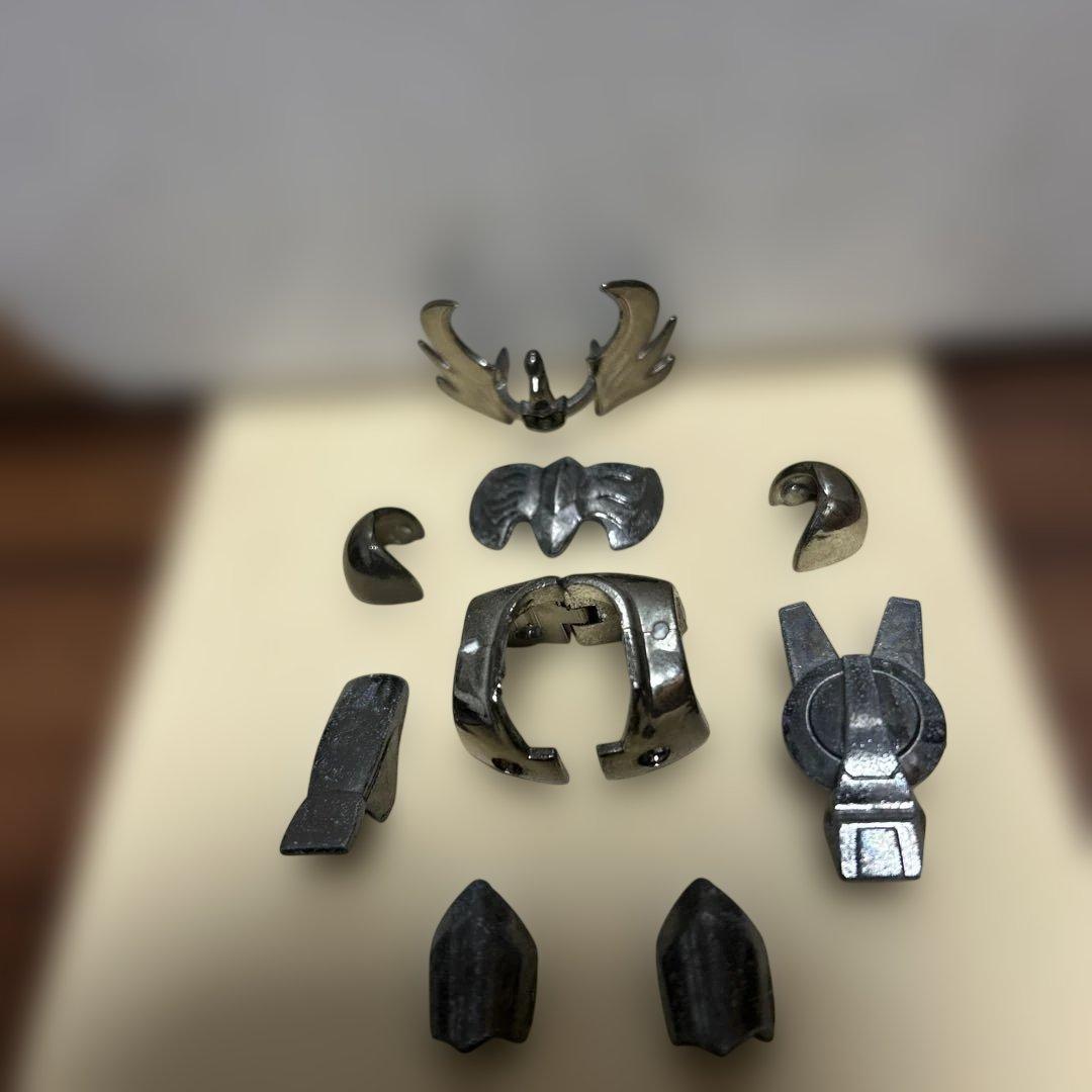 聖闘士星矢　新生ブラックキグナス　ジャンク　説明の所見て下さい。