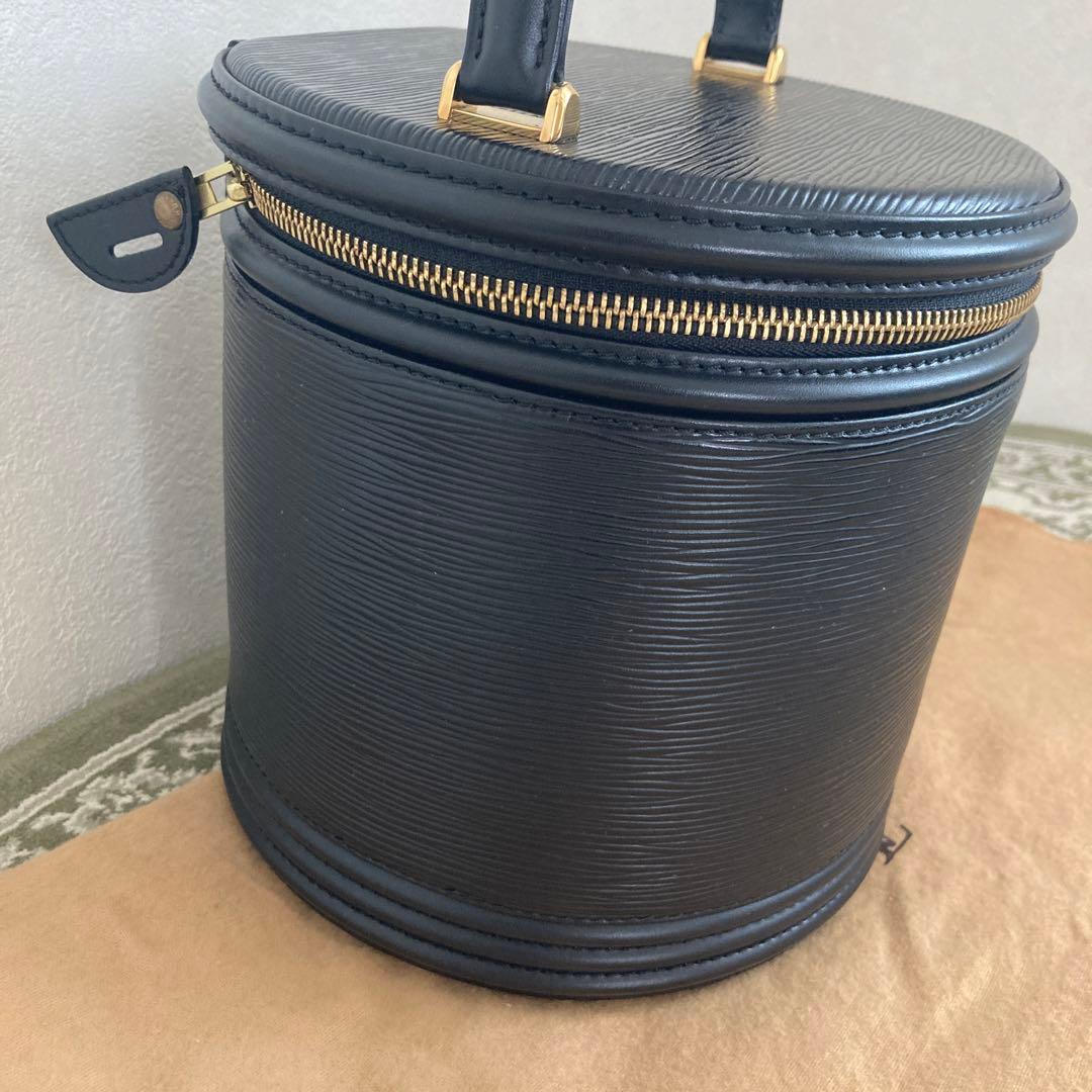 ルイヴィトンLV エピ　カンヌ　ヴァニティバッグ　ハンドバッグ