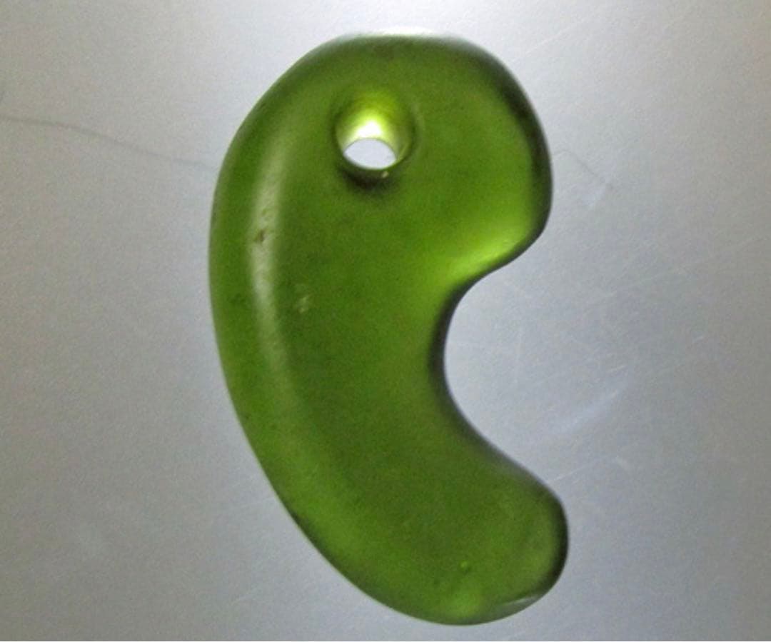 古墳時代中期 勾玉 硝子 ガラス 発掘 出土 考古 骨董 古美術