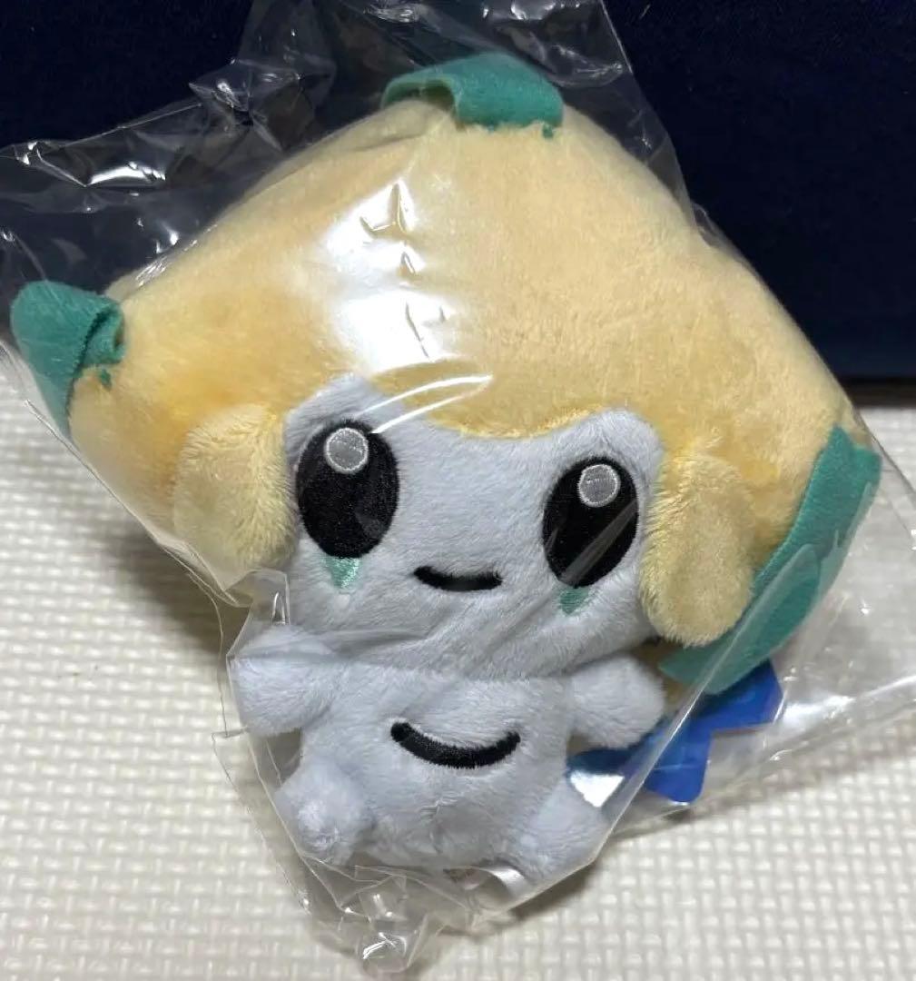 ポケモンセンター ジラーチドール ぬいぐるみ