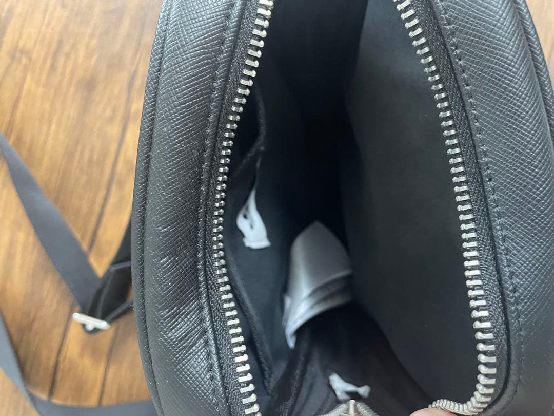 kith adidas レザーショルダーバッグ