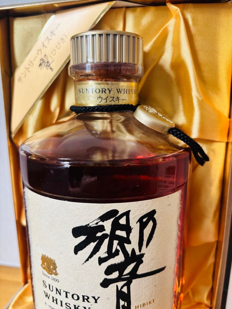 響 旧 裏ゴールドラベル 金キャップ 43％ 700mL