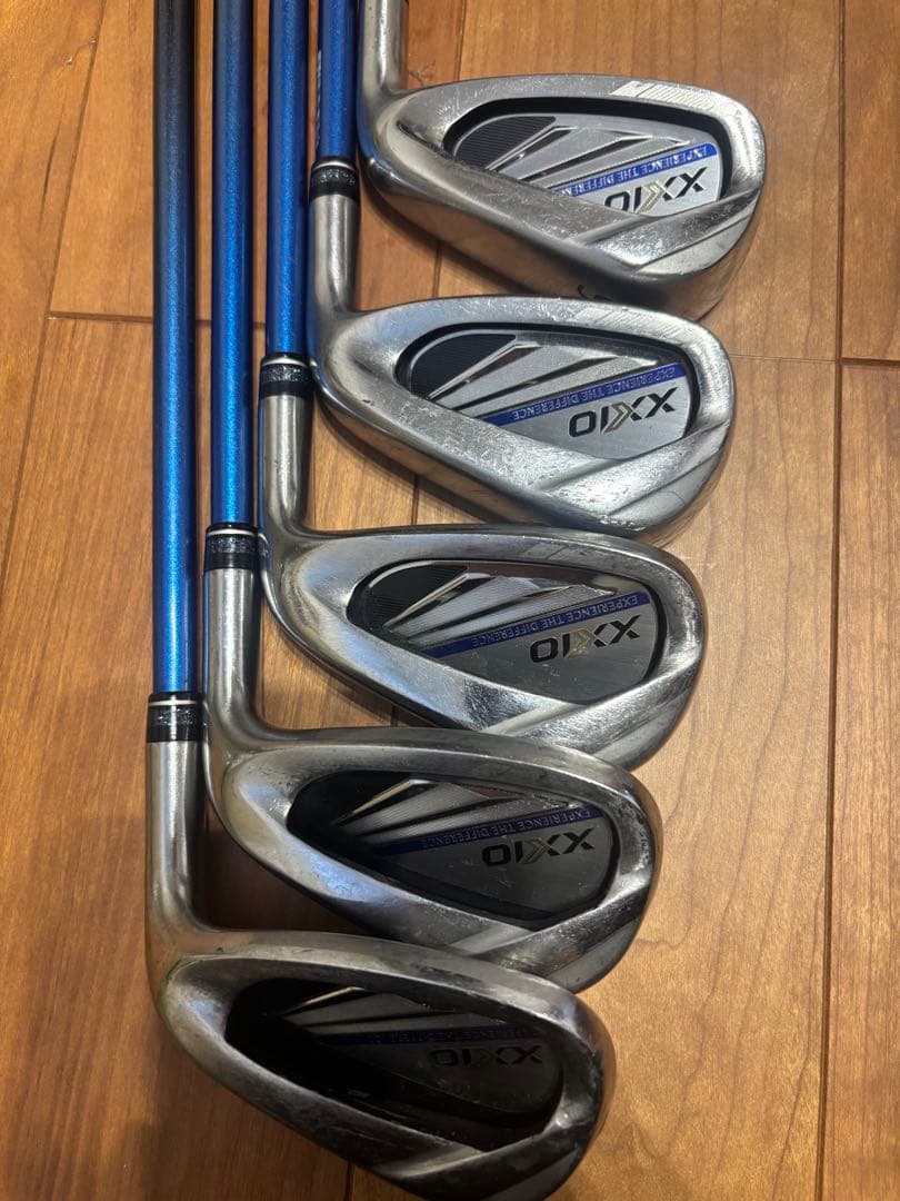 ゼクシオ11アイアン5本セットカーボン日本製SR
