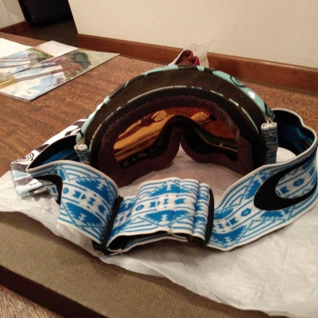 オークレイ　プレミアムデザインゴーグル