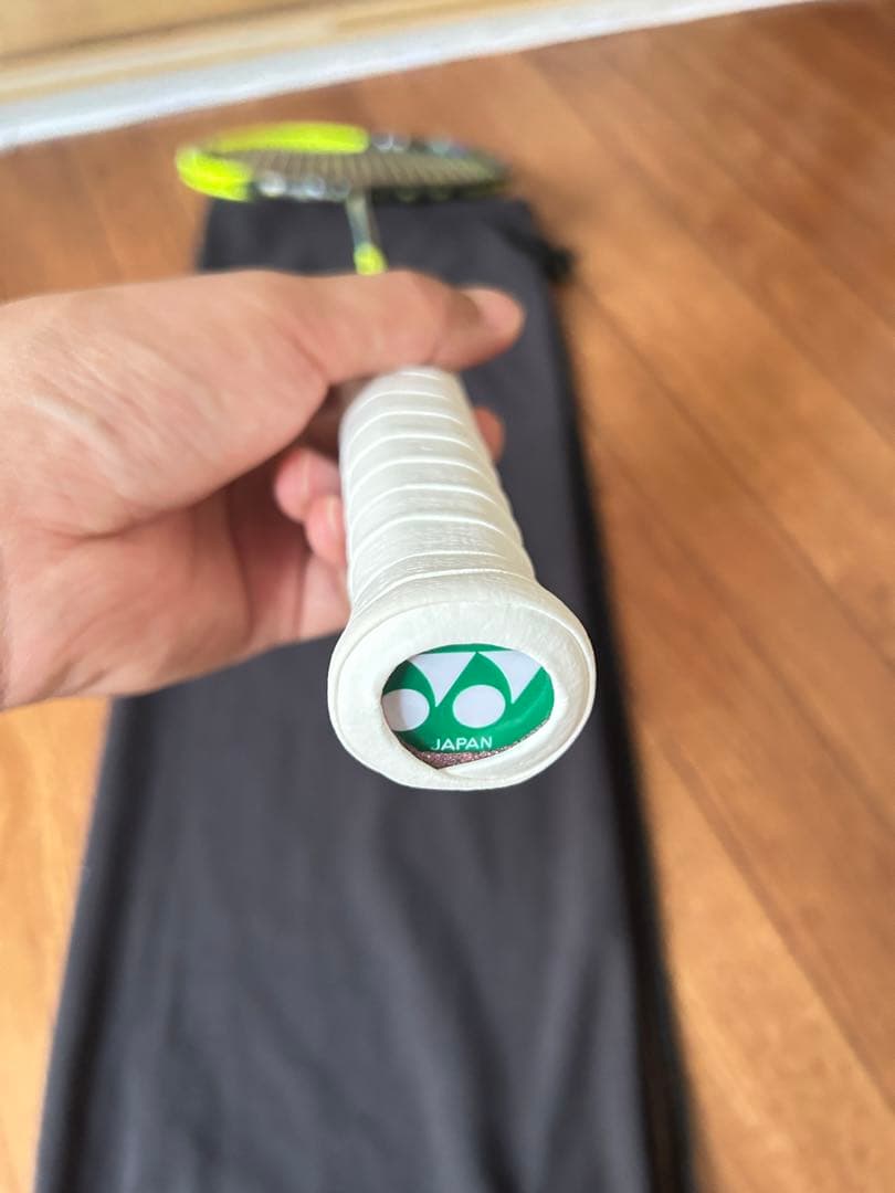 YONEX ASTROX77バドミントンラケット