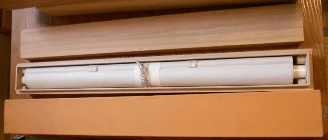 掛け軸 陽風 鶏 水墨 絹本 希少 軸装 茶道具 掛軸 美品 です。