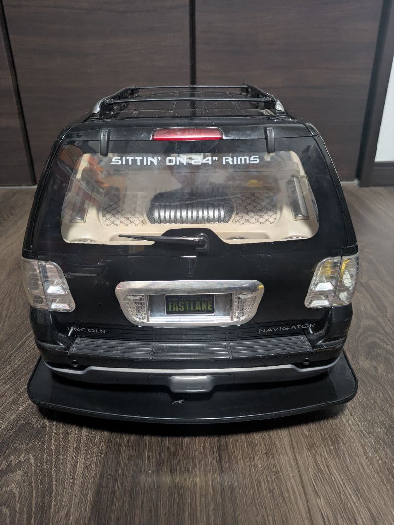 超巨大 リンカーン ナビゲーター ラジコン