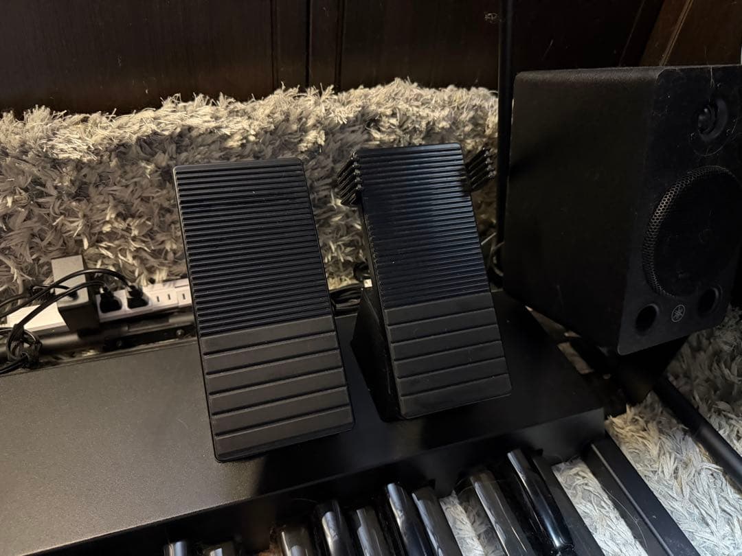 ブー　YAMAHA STAGEA ELC02 スタンド・スピーカー