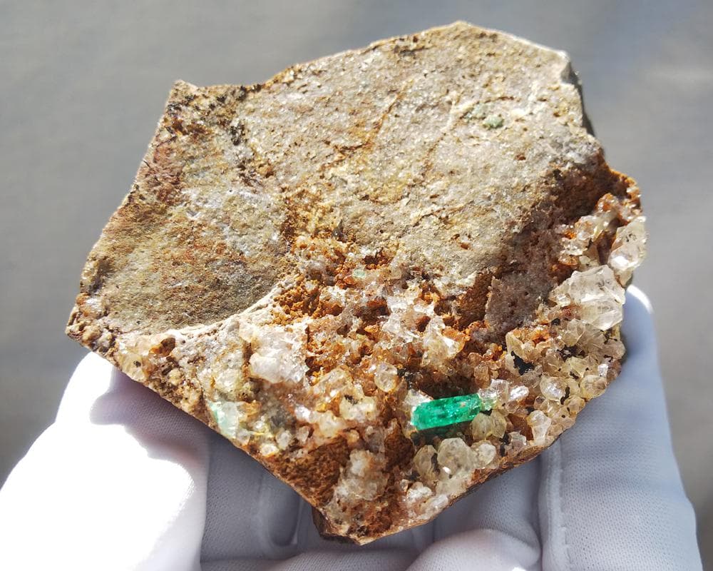 366 エメラルド＆クォーツ アフガニスタン産