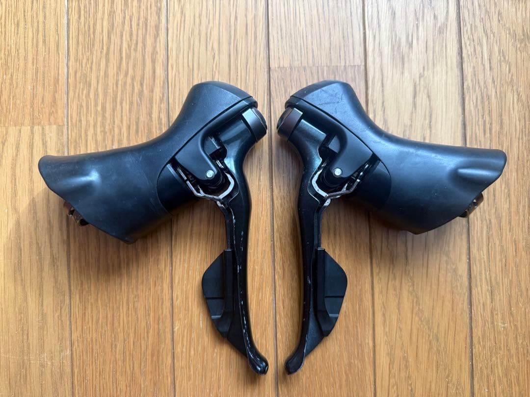 シマノ　ティアグラ　ST-4700 2-10速　左右セット