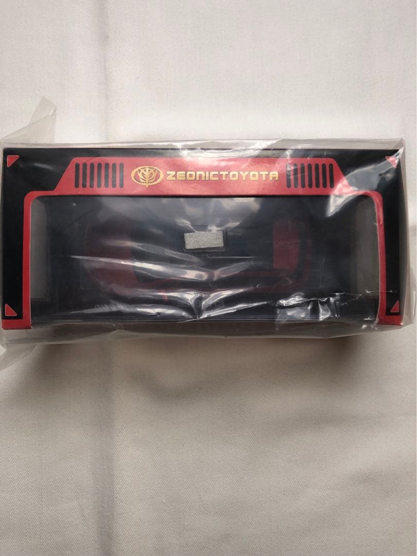 ジオニックトヨタ　シャア専用オーリス1/30 MS-186H-CA