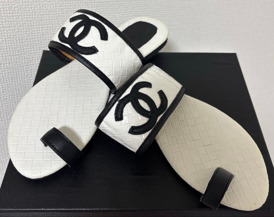 PEKOꪔ̤̮CHANEL サンダル