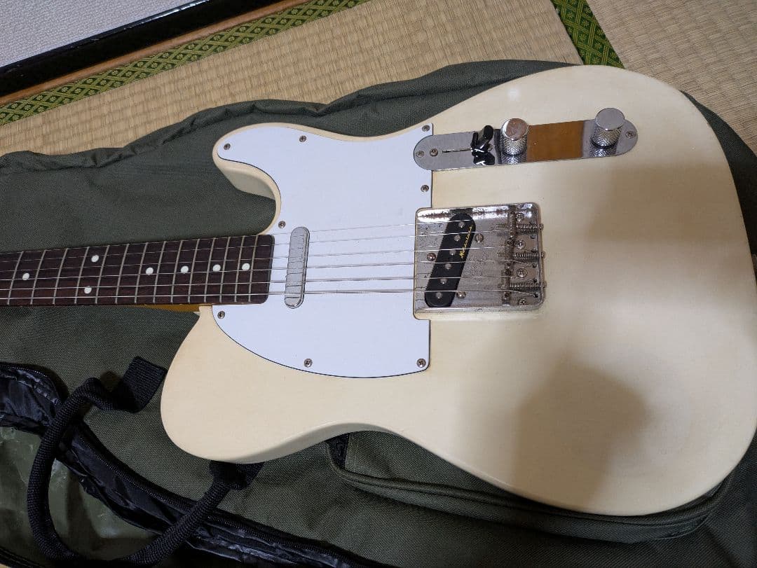 Fender japan tlc62-70 85-86 aシリアル