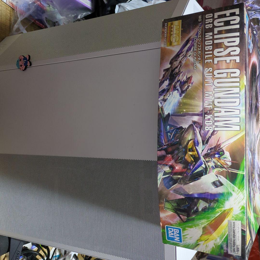 MG ECLIPSEGUNDAMとマニューバストライカーパック