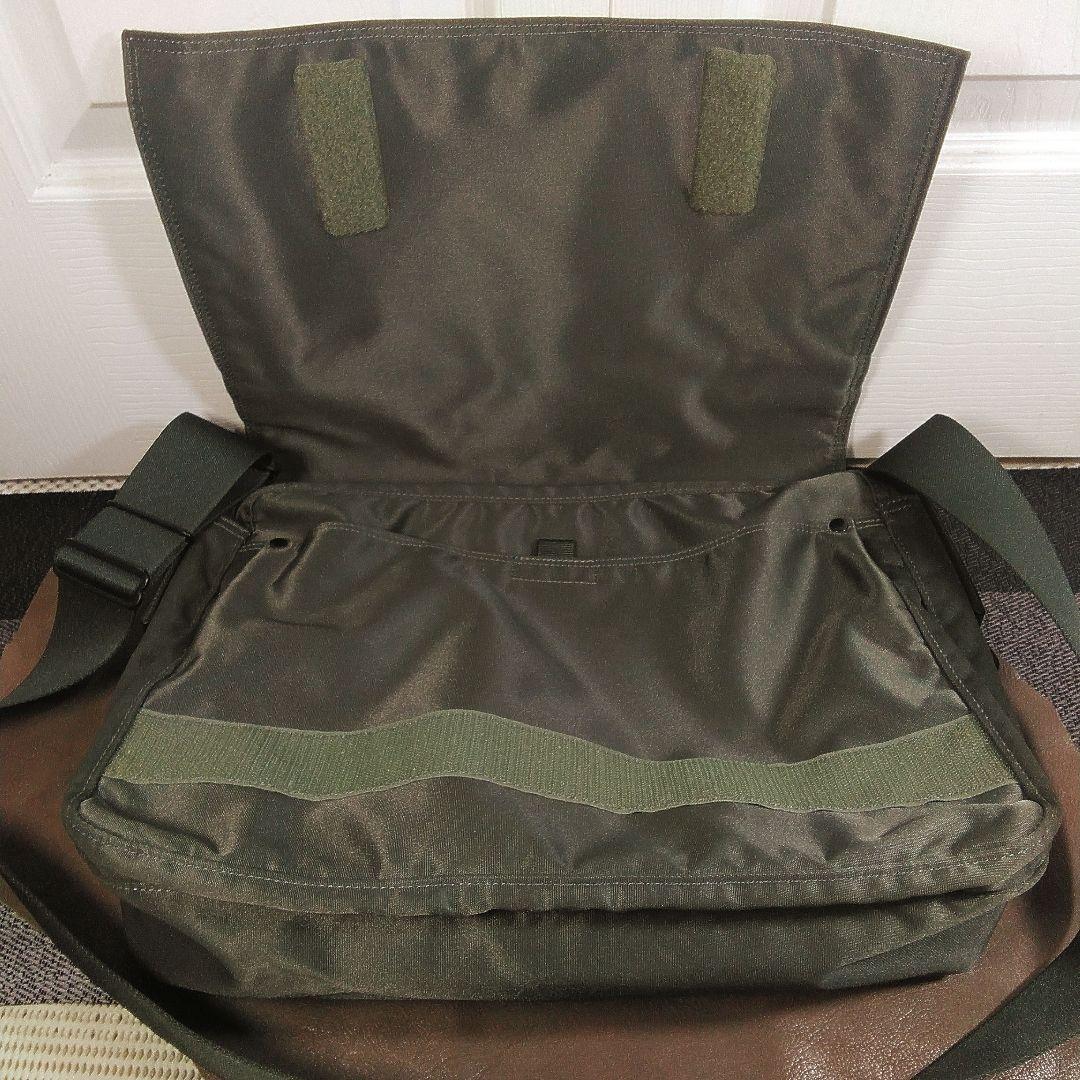 PORTER⁄LIFTショルダーバッグ カーキグリーン